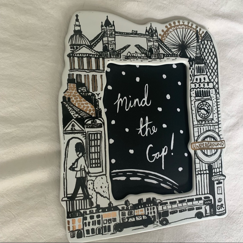 🖤SOLD🖤NWT Anthropologie London Picture Frame 4x6 - Picture 3 of 5